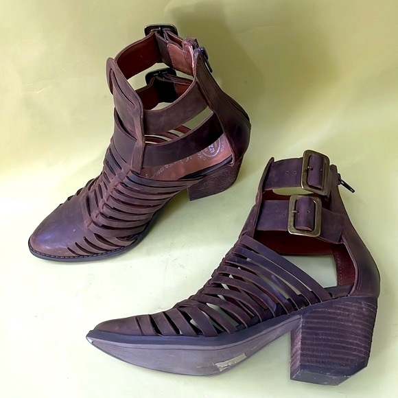 Brown Jeffrey Campbell distressed leather booties - Picture 6 of 16